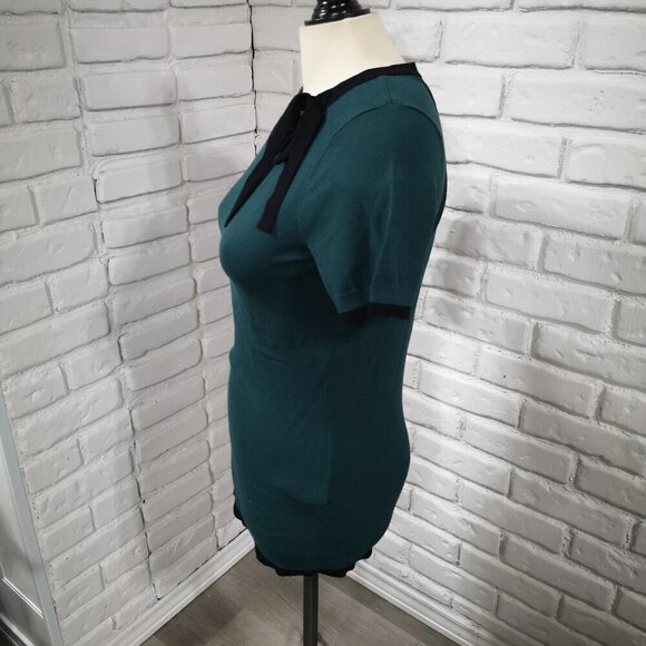 NWOT Ricki's Ladies Size Small Green with Black Trim Short Sleeves Sweater - Picture 4 of 9